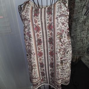 Ladies Max Studios floral sleeveless blouse